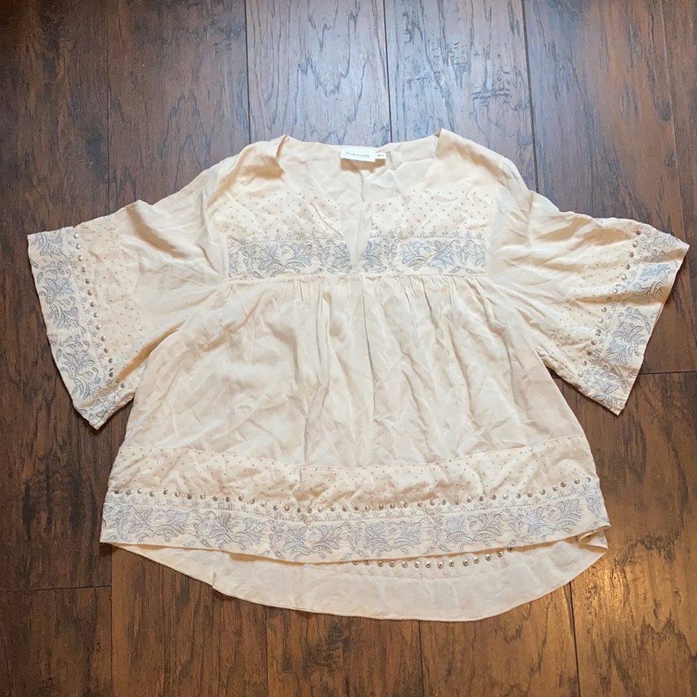 FLANNEL Cream Silver Embroidered Top